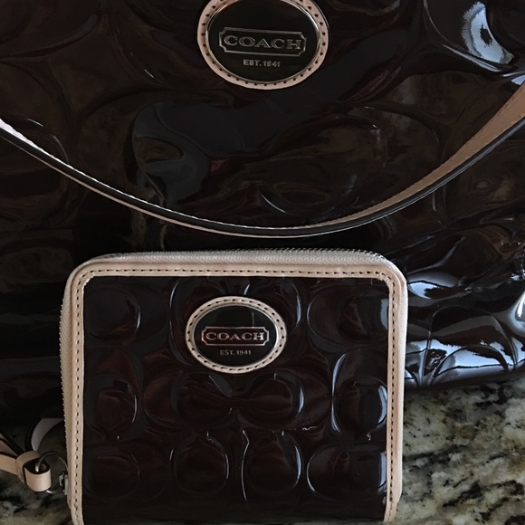 Coach purse and wallet - Picture 6 of 7